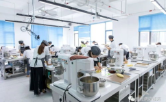 熳点烘焙培训学校,打造烘焙行业精英，成就甜蜜事业梦想”